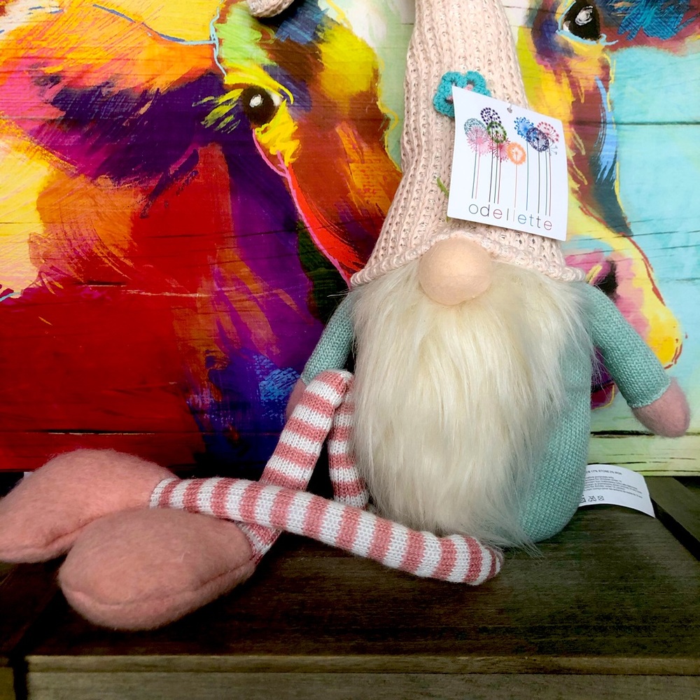 21” PLUSH SPRING GNOME